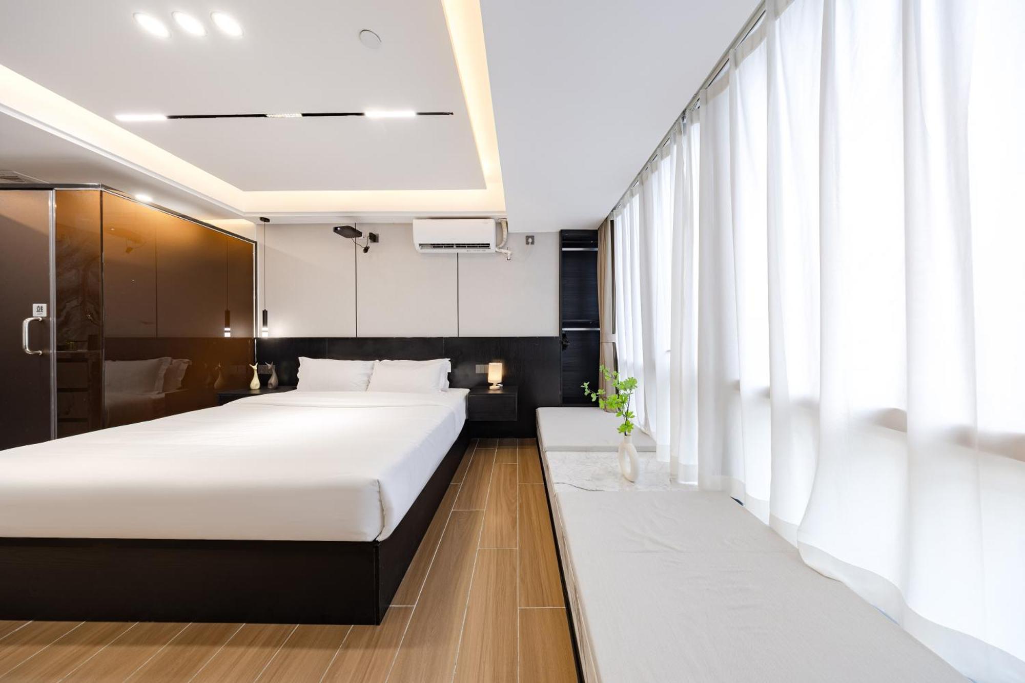 Yu Manju High-Floor Huge-Screen Audiovisual Hotel-Guangzhou Tower Zhujiang New Town Sports West Road Branch المظهر الخارجي الصورة