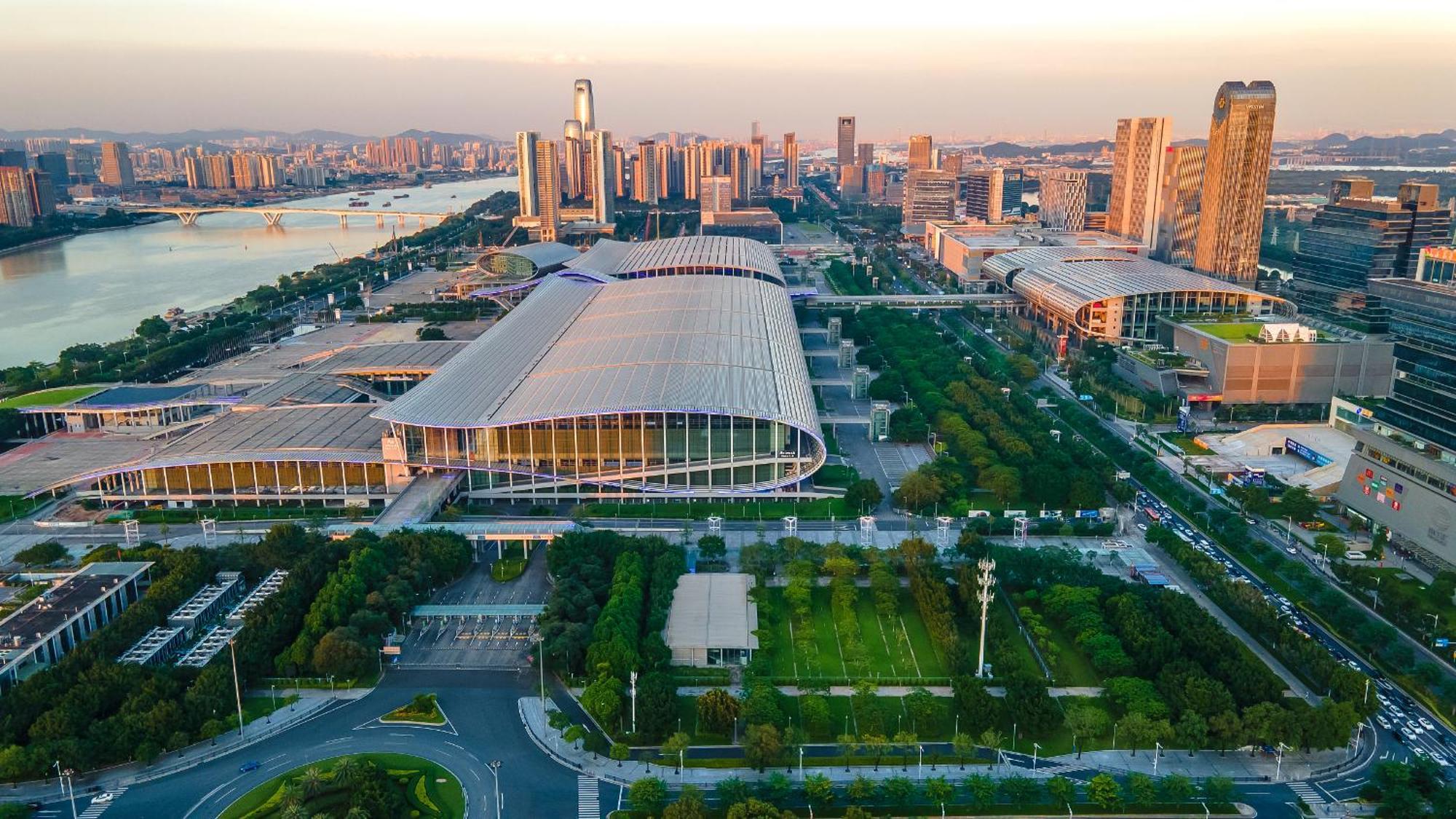 Yu Manju High-Floor Huge-Screen Audiovisual Hotel-Guangzhou Tower Zhujiang New Town Sports West Road Branch المظهر الخارجي الصورة