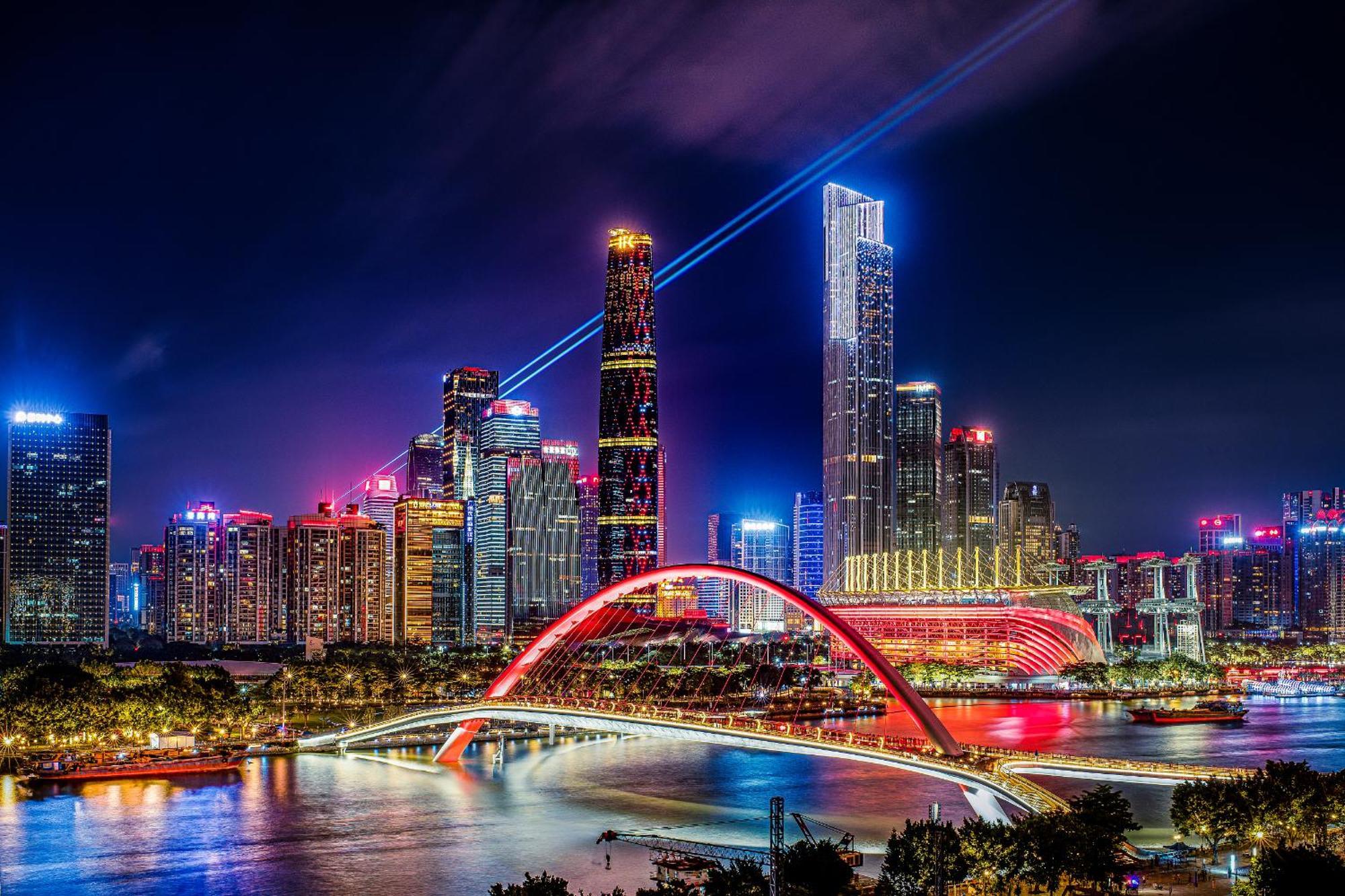 Yu Manju High-Floor Huge-Screen Audiovisual Hotel-Guangzhou Tower Zhujiang New Town Sports West Road Branch المظهر الخارجي الصورة